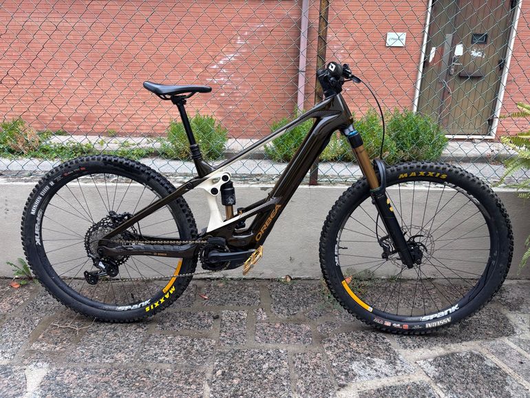 Used Orbea Wild M10 2025 2025 Mountainbike, Orange, 29 — image 1 of 7