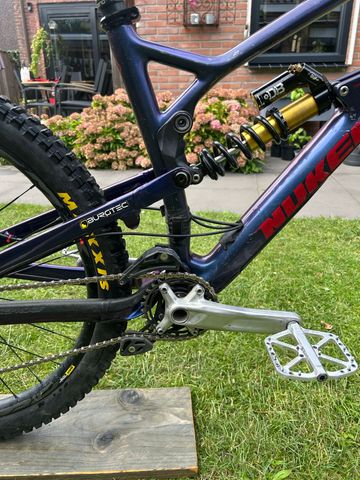 Used Nukeproof Mega 275c RS 2019 2019 Mountainbike, Red, 27.5 — image 13 of 15