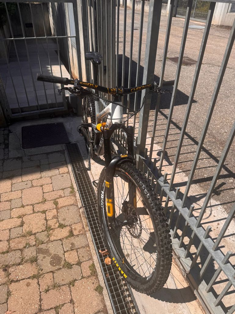 Gebrauchtes Canyon Torque CF CLLCTV FW 2022 2022 Mountainbike, Weiß, 29, 27.5 — Bild 10 von 10