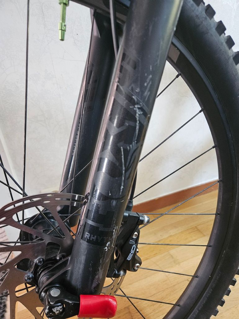 Gebrauchtes Mondraker FOXY 2022 2022 Mountainbike, Hellgrau, 29 — Bild 8 von 8