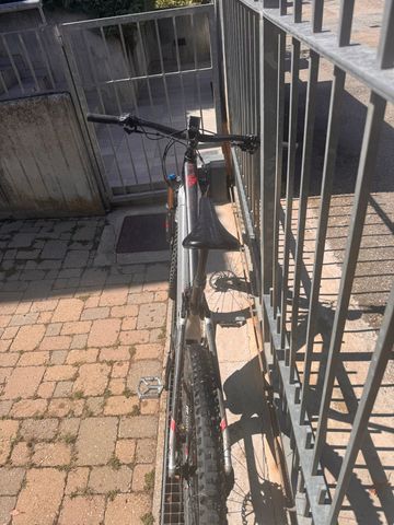 Mondraker Crafty RR 2021 2021 Mountainbike de segunda mano, Negro — imagen 15 de 15
