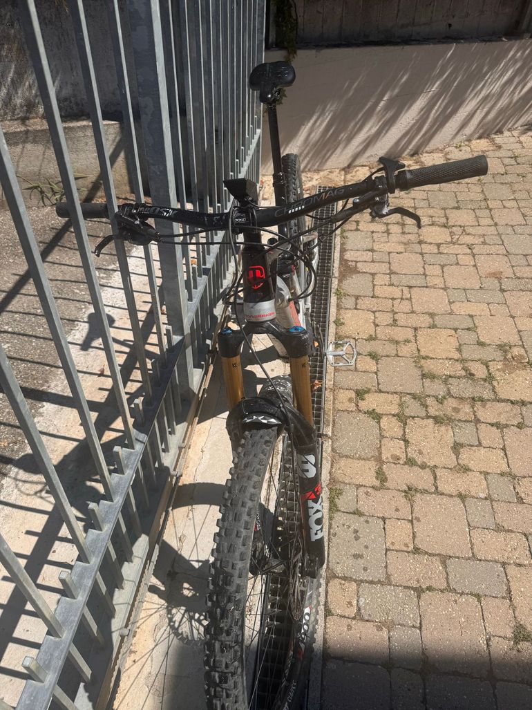 Mondraker Crafty RR 2021 2021 Mountainbike de segunda mano, Negro — imagen 14 de 15