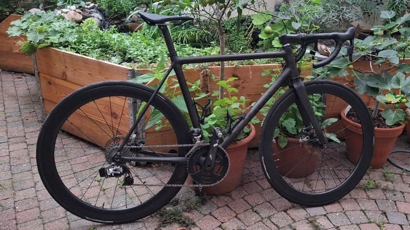 Used Neutrino full Carbon Custom SRAM Red eTap 2022 Road & Gravel