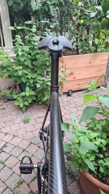 Used Neutrino full Carbon Custom SRAM Red eTap 2022 Road & Gravel, Black — image 19 of 23