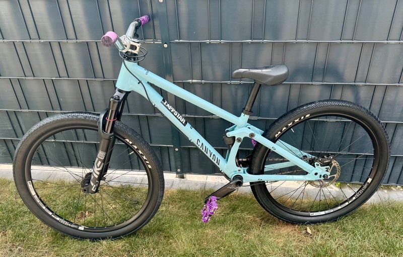 Tweedehands Canyon Stitched 720 2025 MTB