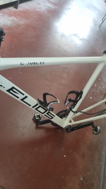 Used Elios G1 2018 Road & Gravel, White — image 1 of 7