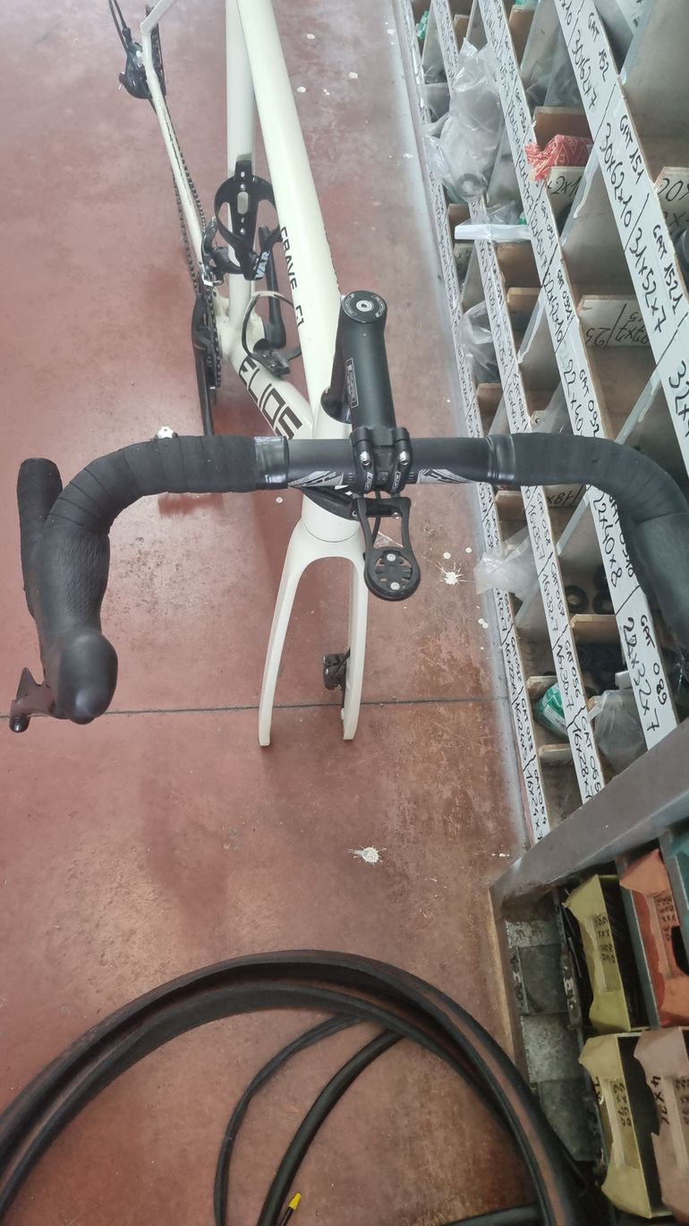 Used Elios G1 2018 Road & Gravel, White — image 3 of 7