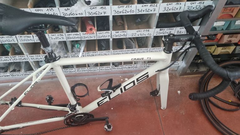 Used Elios G1 2018 Road & Gravel, White — image 6 of 7