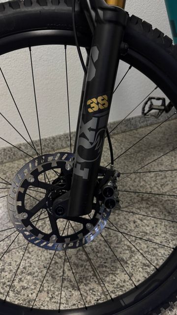 Tweedehands YT Industries Capra CORE 4 MX 2022 2022 Mountainbike — afbeelding 8 van 11