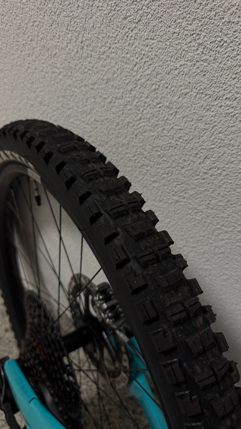 Tweedehands YT Industries Capra CORE 4 MX 2022 2022 Mountainbike — afbeelding 11 van 11