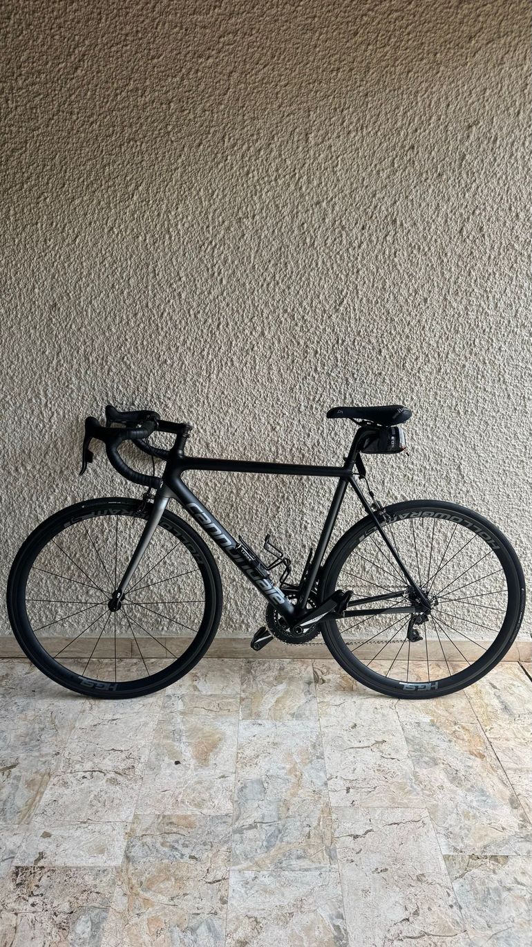 Używany Cannondale SuperSix EVO SRAM Red eTap AXS 2019 Road & Gravel — zdjęcie 2 z 7