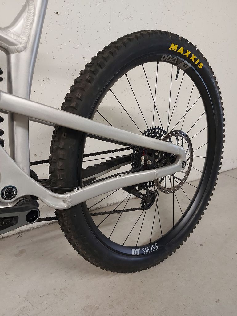 Propain Tyee AL 6.1 2026 Mountainbike usato, Grigio chiaro — immagine 2 di 10