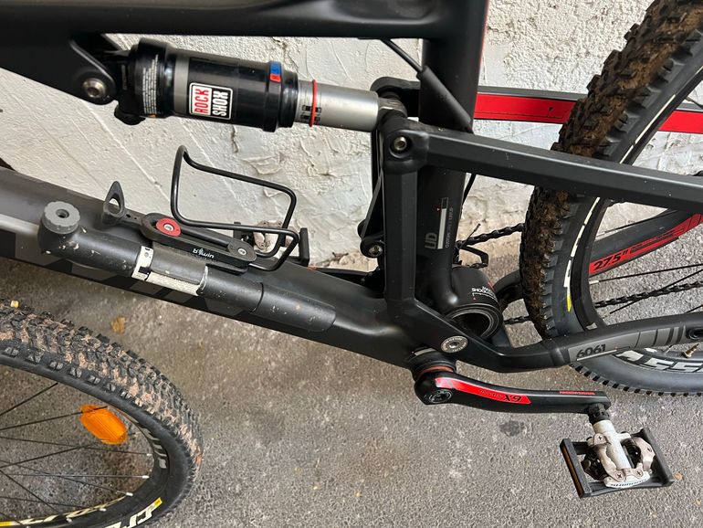 Used B’TWIN Custom SRAM Red eTap AXS 2014 Mountainbike, Black — image 4 of 5