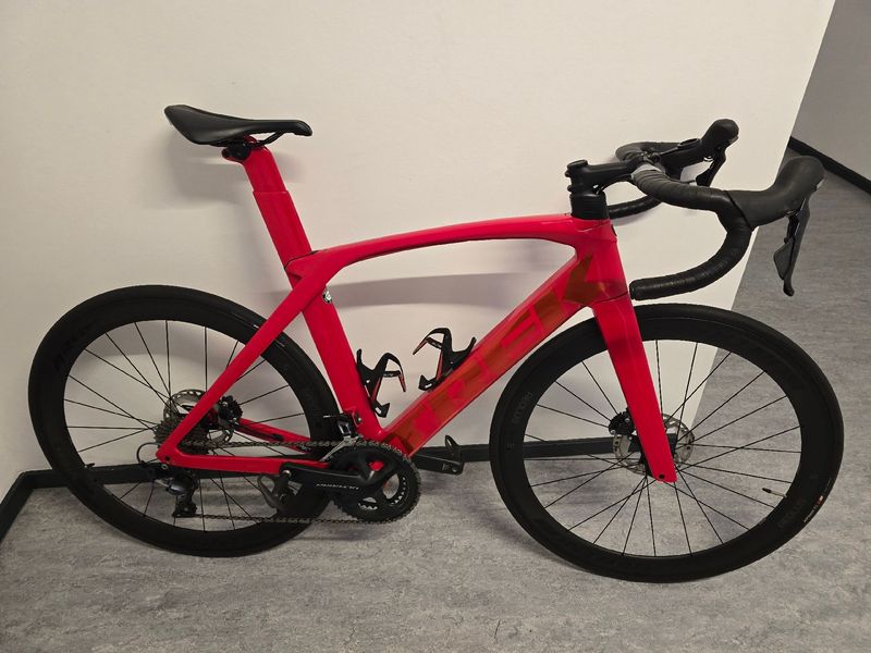 Used Trek Madone SL 6 Gen 6 2023 2023 Road & Gravel