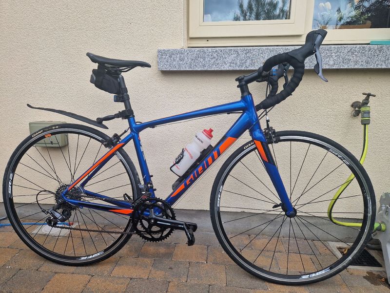 Used Giant Contend 1 2018 2018 Road & Gravel