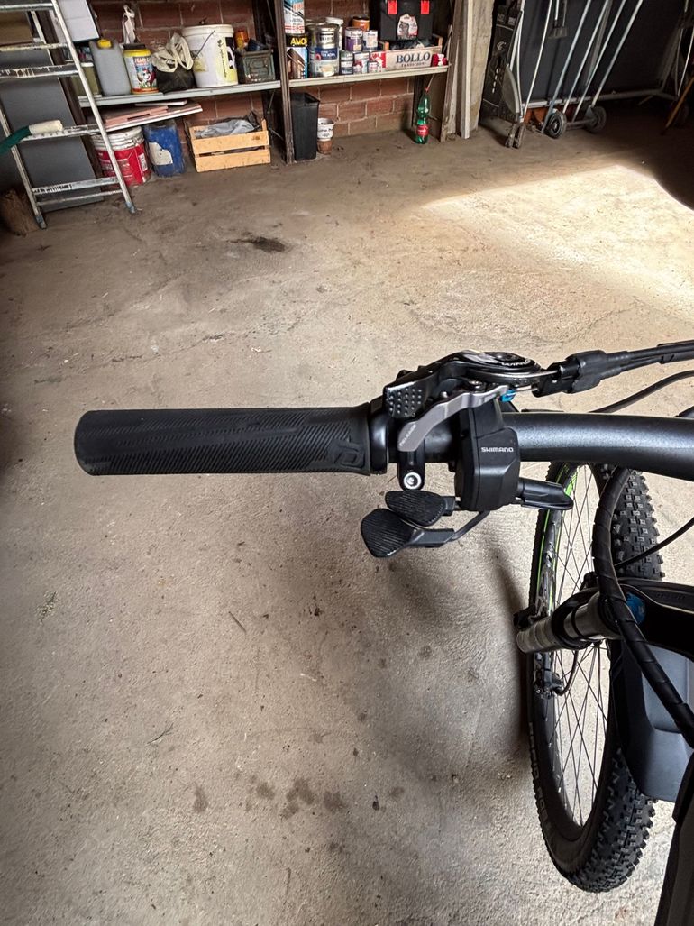 Used Scott E-Spark 730 2018 2018 Mountainbike, Light Gray, 27.5 — image 9 of 12