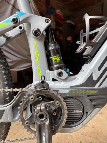 Used Scott E-Spark 730 2018 2018 Mountainbike, Light Gray, 27.5 — image 4 of 12