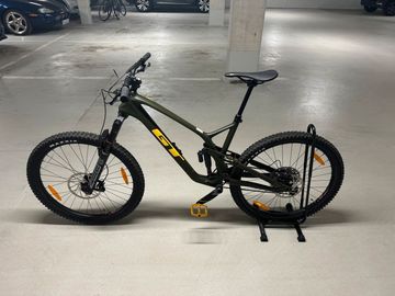 Used GT Force Carbon Pro 2021 2021 Mountainbike, Green, 29 — image 14 of 18