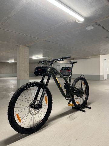 Used GT Force Carbon Pro 2021 2021 Mountainbike, Green, 29 — image 5 of 18