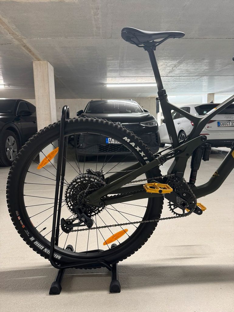 Used GT Force Carbon Pro 2021 2021 Mountainbike, Green, 29 — image 9 of 18