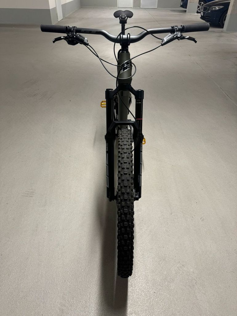 Used GT Force Carbon Pro 2021 2021 Mountainbike, Green, 29 — image 17 of 18