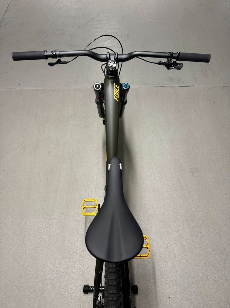 Used GT Force Carbon Pro 2021 2021 Mountainbike, Green, 29 — image 16 of 18