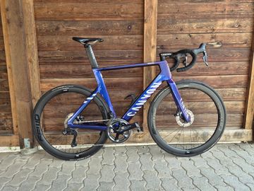 Použité Canyon Aeroad CFR Di2 2024 2024 Road & Gravel — obrázek 1 z 6