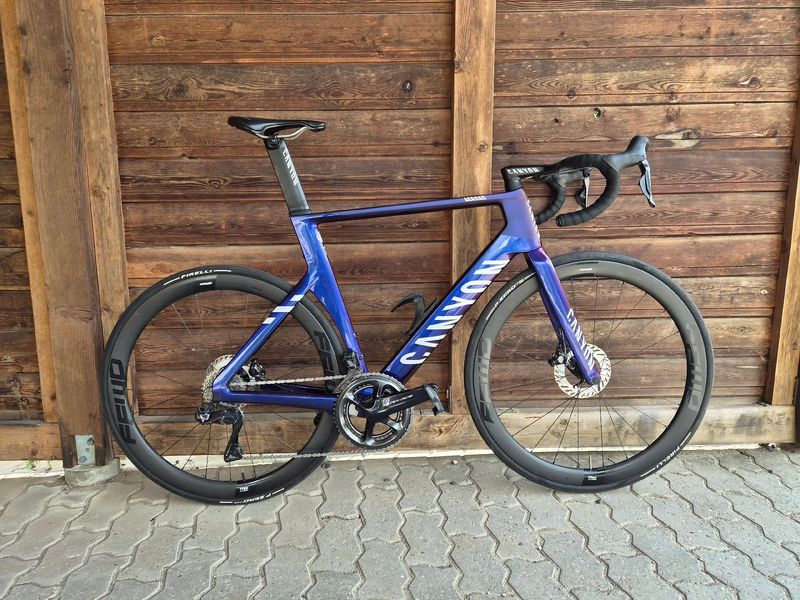 Used Canyon Aeroad CFR Di2 2024 2024 Road & Gravel