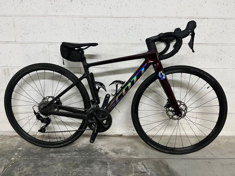 Gebrauchtes Scott Addict 30 2022 2022 Road & Gravel