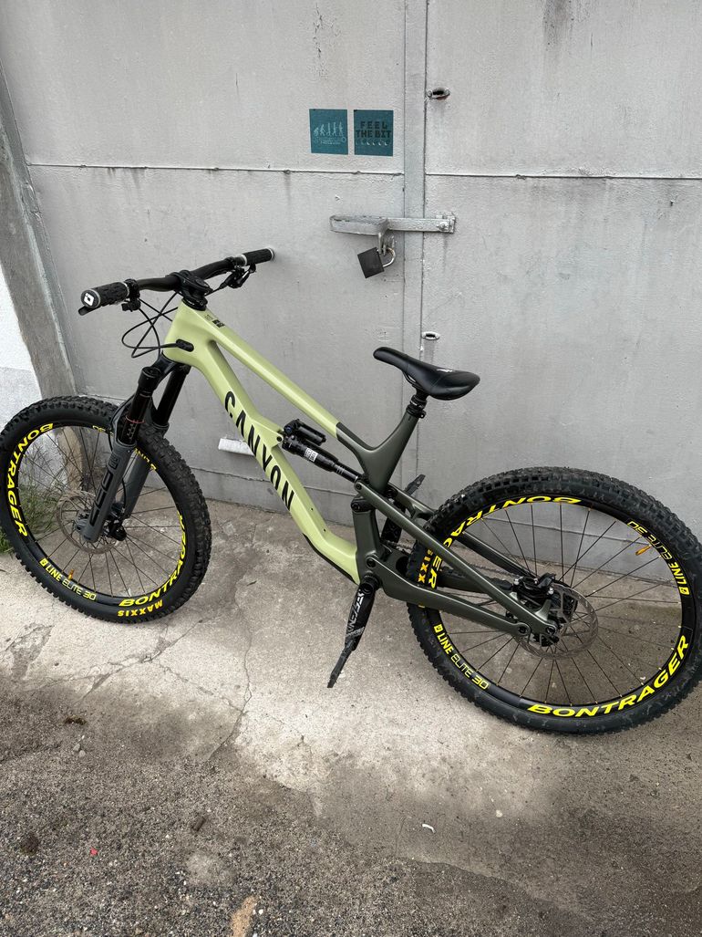 Brugt Canyon Spectral CF 2022 custom 2022 Mountainbike — billede 2 af 9