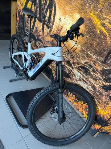 Gebrauchtes Giant Reign Advanced E+ 2 2026 2026 Mountainbike, Hellgrau, 27.5 — Bild 2 von 13