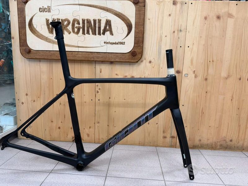 Käytetty Giant TCR Advanced SL 2023 - Usato - TG.ML Frameset 2023 Road & Gravel