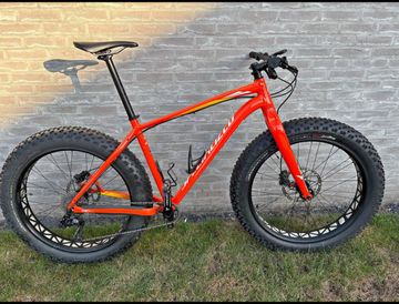 Used Specialized Fatboy 2018 2018 Mountainbike, Orange, 26 — image 1 of 3