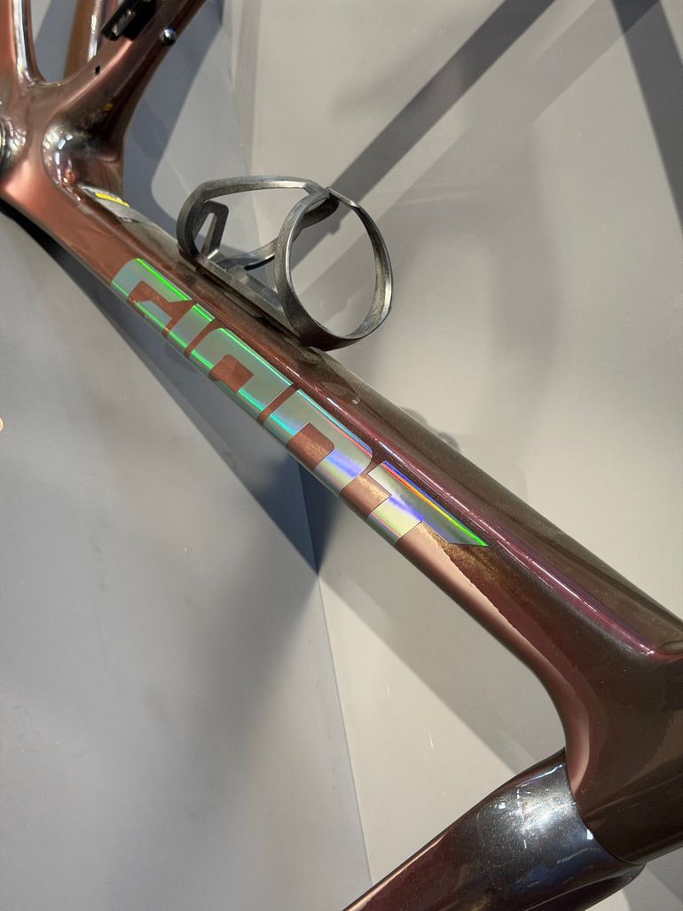 Używany Giant TCR Advanced SL 0 Red 2025 Frameset 2025 Road & Gravel — zdjęcie 4 z 14