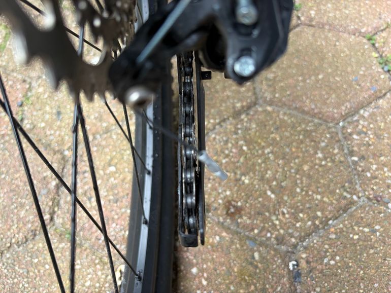 Used Trek Marlin 6 2022 2022 Mountainbike, Red, 27.5, 29 — image 3 of 16