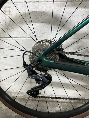 Scott Addict 20 2022 2022 Road & Gravel usato, Verde — immagine 11 di 12