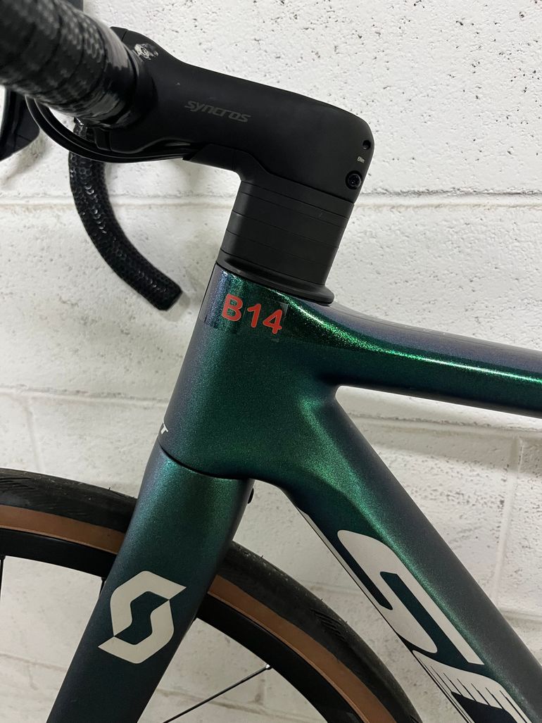 Scott Addict 20 2022 2022 Road & Gravel usato, Verde — immagine 3 di 12