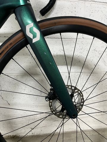 Scott Addict 20 2022 2022 Road & Gravel usato, Verde — immagine 8 di 12