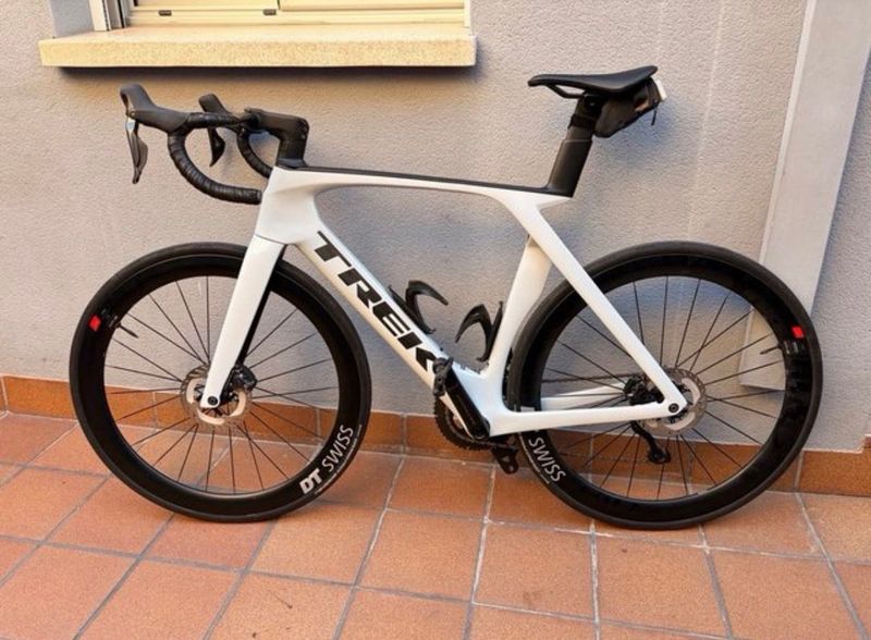 Trek Madone SL 7 Gen 7 2024 2024 Road & Gravel d'occasion