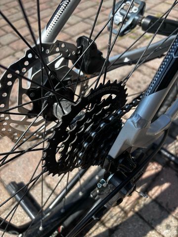 Used Olympia Drake SRAM X9 2025 Mountainbike, Light Gray — image 4 of 6