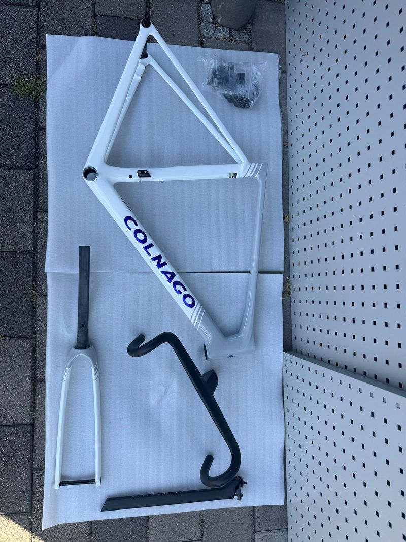 Używany Colnago V5Rs Sram Red eTap AXS 2025 Frameset 2025 Road & Gravel