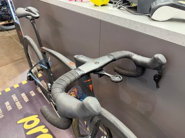 Used Pinarello Dogma X SRAM Red eTap AXS 2027 Road & Gravel, Black — image 3 of 6