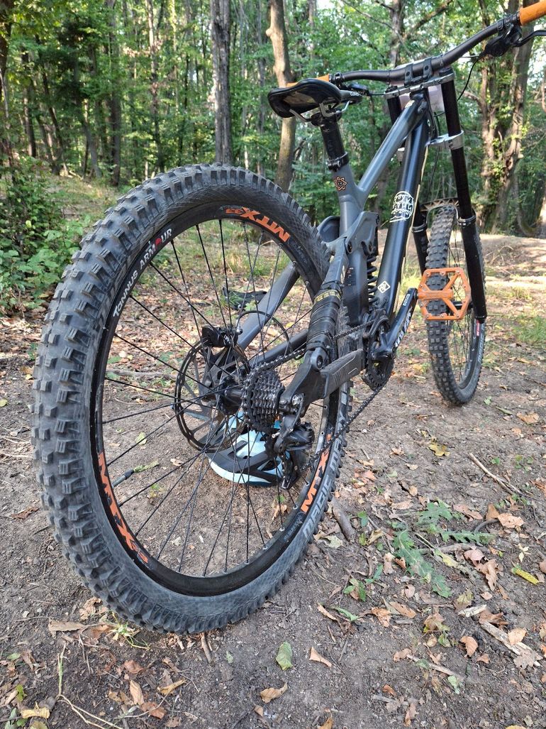 Used Kona Operator 2018 2018 Mountainbike, Light Gray — image 10 of 11