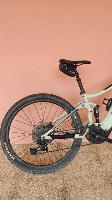 Used Giant Stance SRAM SX Eagle 2021 Mountainbike, White — image 3 of 8