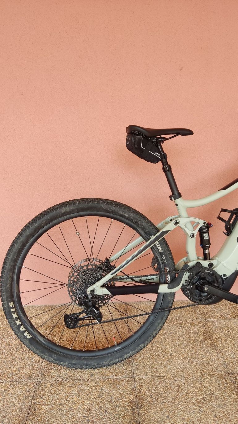 Used Giant Stance SRAM SX Eagle 2021 Mountainbike, White — image 3 of 8
