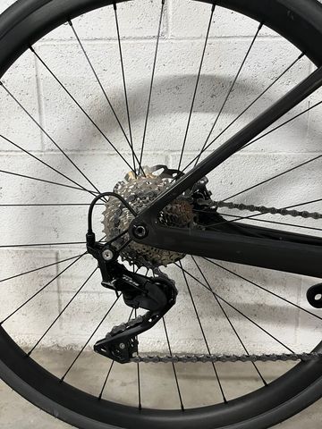 Scott Addict 30 2023 2023 Road & Gravel usato, Nero — immagine 9 di 9