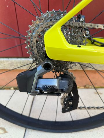Used BMC Roadmachine 01 AMP X TWO 2023 2023 Road & Gravel, Orange — image 4 of 15