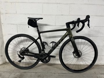 Scott Addict 30 2023 2023 Road & Gravel usato, Nero — immagine 1 di 11