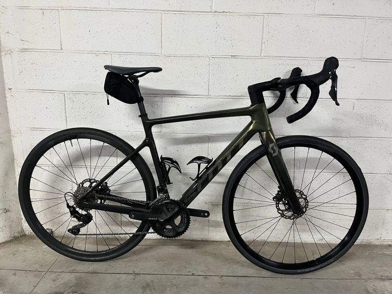 Used Scott Addict 30 2023 2023 Road & Gravel