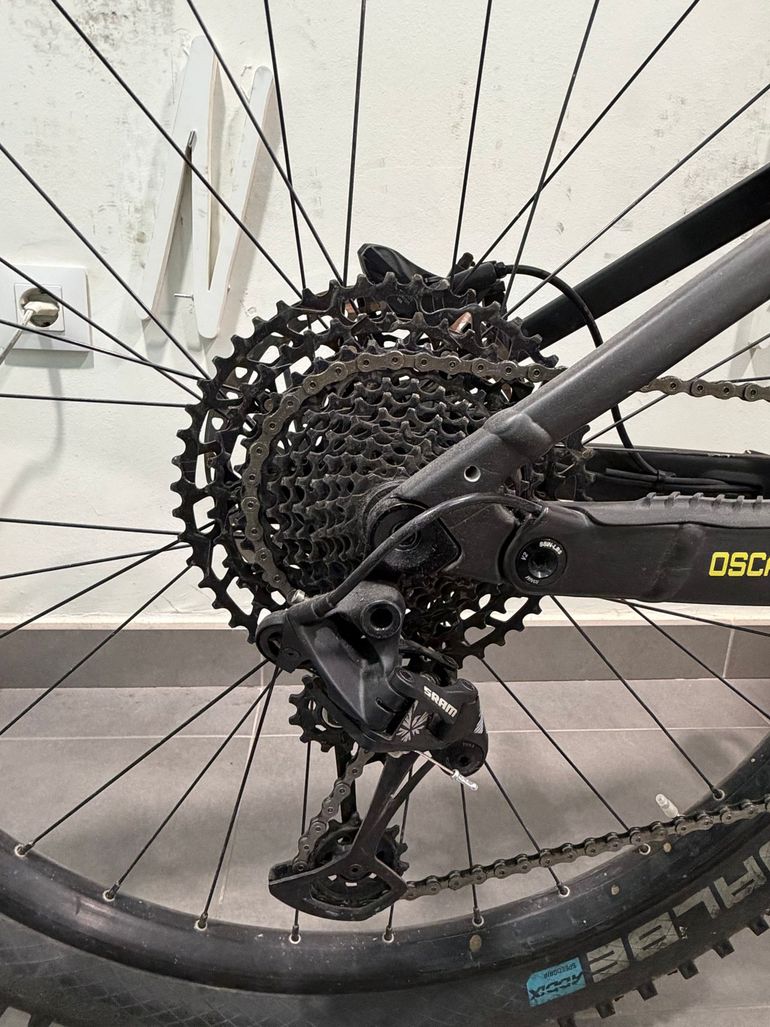 Used Scott Genius eRIDE 910 2023 2023 Mountainbike, Black, 29 — image 3 of 4